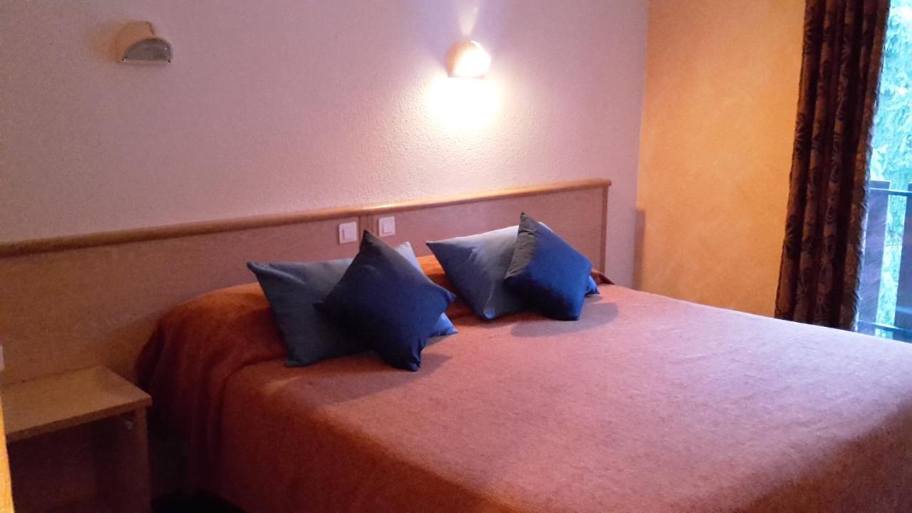 Hotel Saint Jean Montclar  Eksteriør bilde